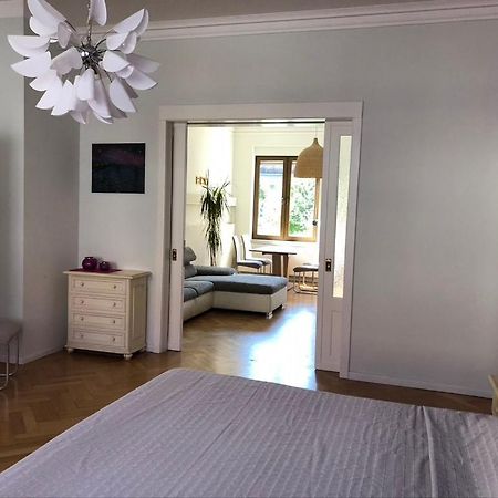 Ferienwohnung An Der Gruenen Clara エアフルト エクステリア 写真