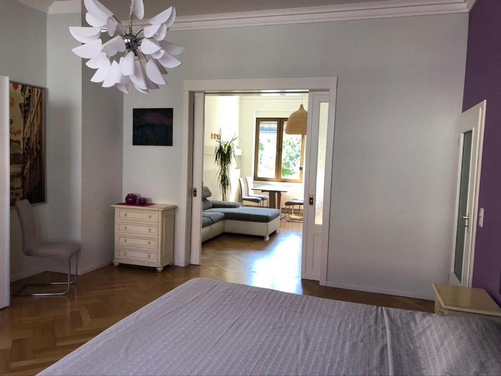 Ferienwohnung An Der Gruenen Clara エアフルト エクステリア 写真