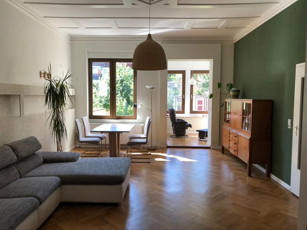 Ferienwohnung An Der Gruenen Clara エアフルト エクステリア 写真
